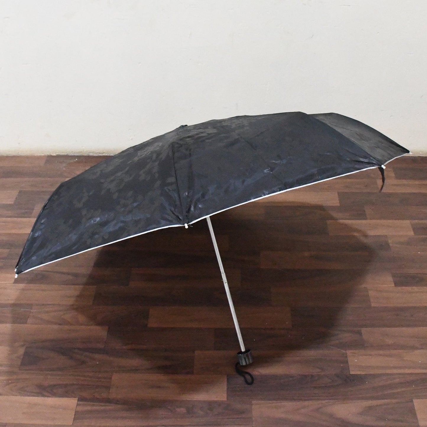 3-Fold Sun Protective Solid Foldable Outdoor Umbrella, Portable Sun, UV Protection Lightweight Rain Umbrella For Girls, Women, Men, Boys (1 pc)