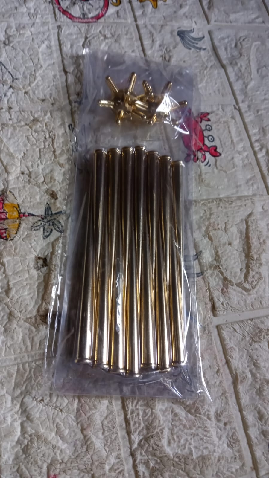 3D Gold Star Hanging Decoration Star, Acrylic Look Hanging Luminous Star for Windows, Home, Garden Festive Embellishments for Holiday Parties Weddings Birthday Home Decoration ( Big / Medium, Small )