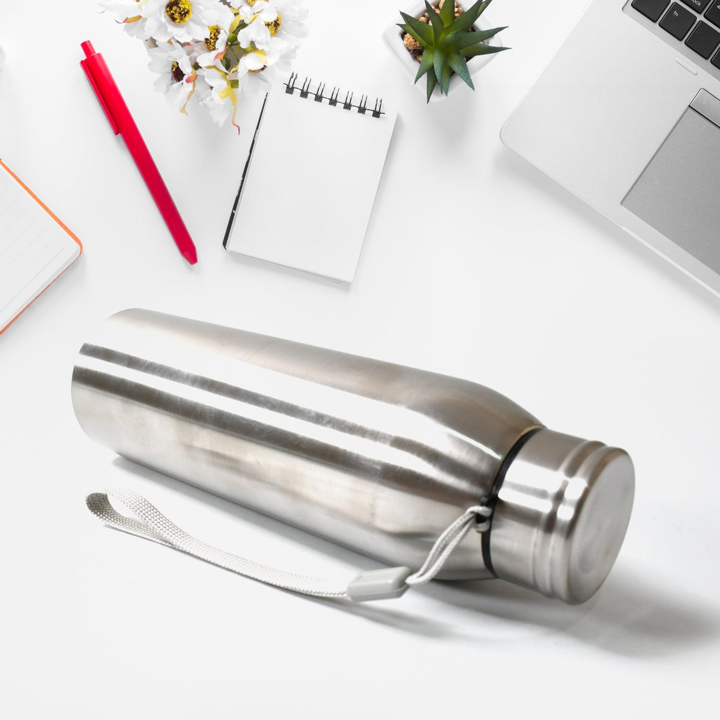 Stainless Steel Water Bottle, Fridge Water Bottle, Leak Proof, Rust Proof, Hot & Cold Drinks, BPA Free Food Grade Quality, Steel fridge Bottle For office / Gym / School (600 ML Approx)