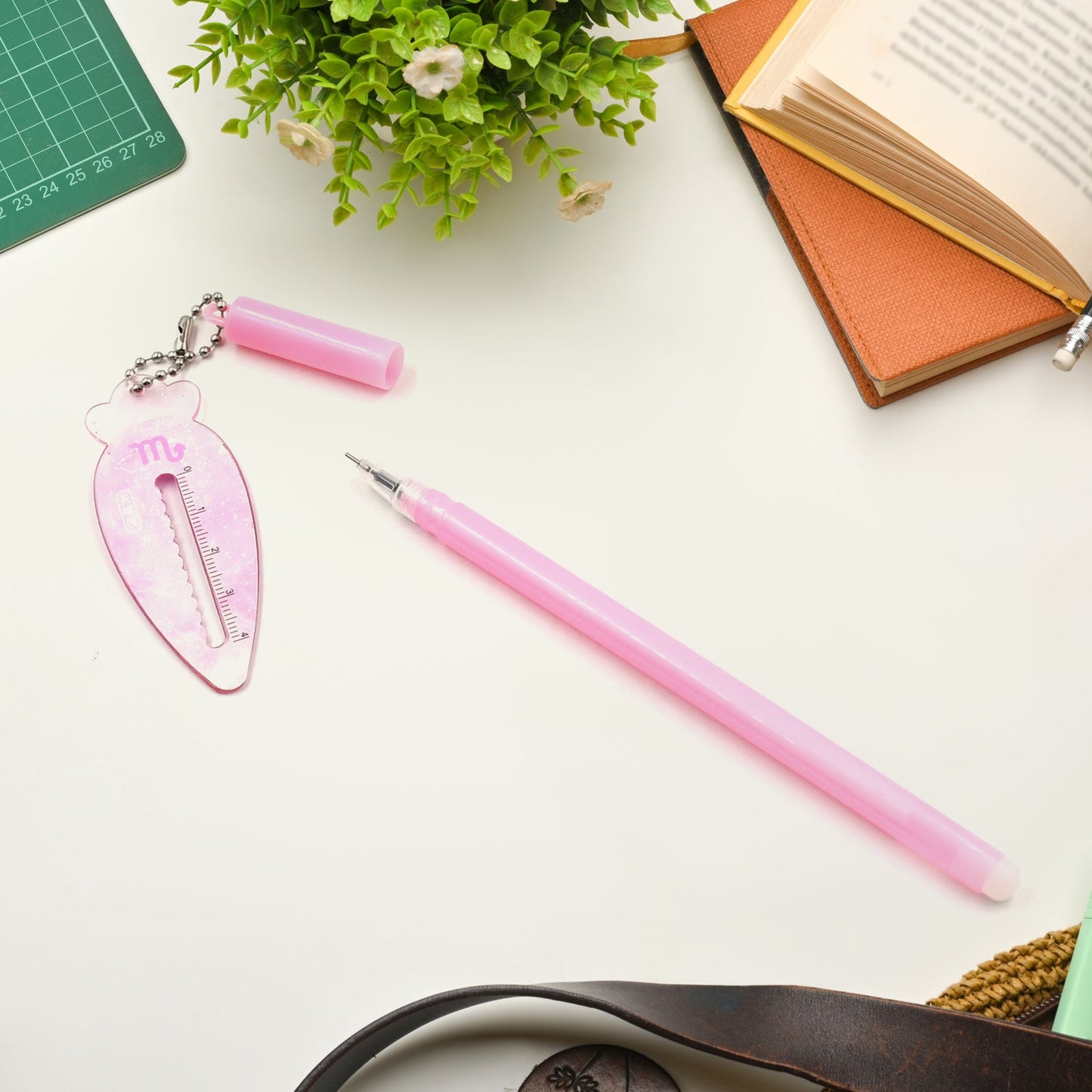 Fancy Pen Smooth Writing Pen Child Fancy Fun Pen For Home , Office & School Use