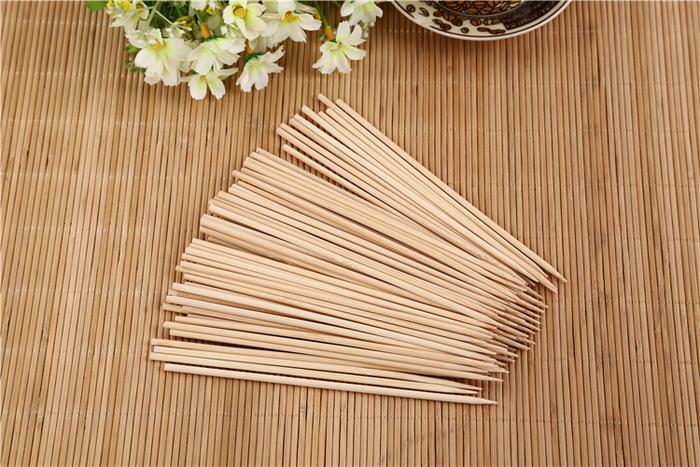 Camping Wooden Color Bamboo BBQ Skewers Barbecue Shish Kabob Sticks Fruit Kebab Meat Party Fountain Bamboo BBQ Sticks Skewers Wooden (20cm)