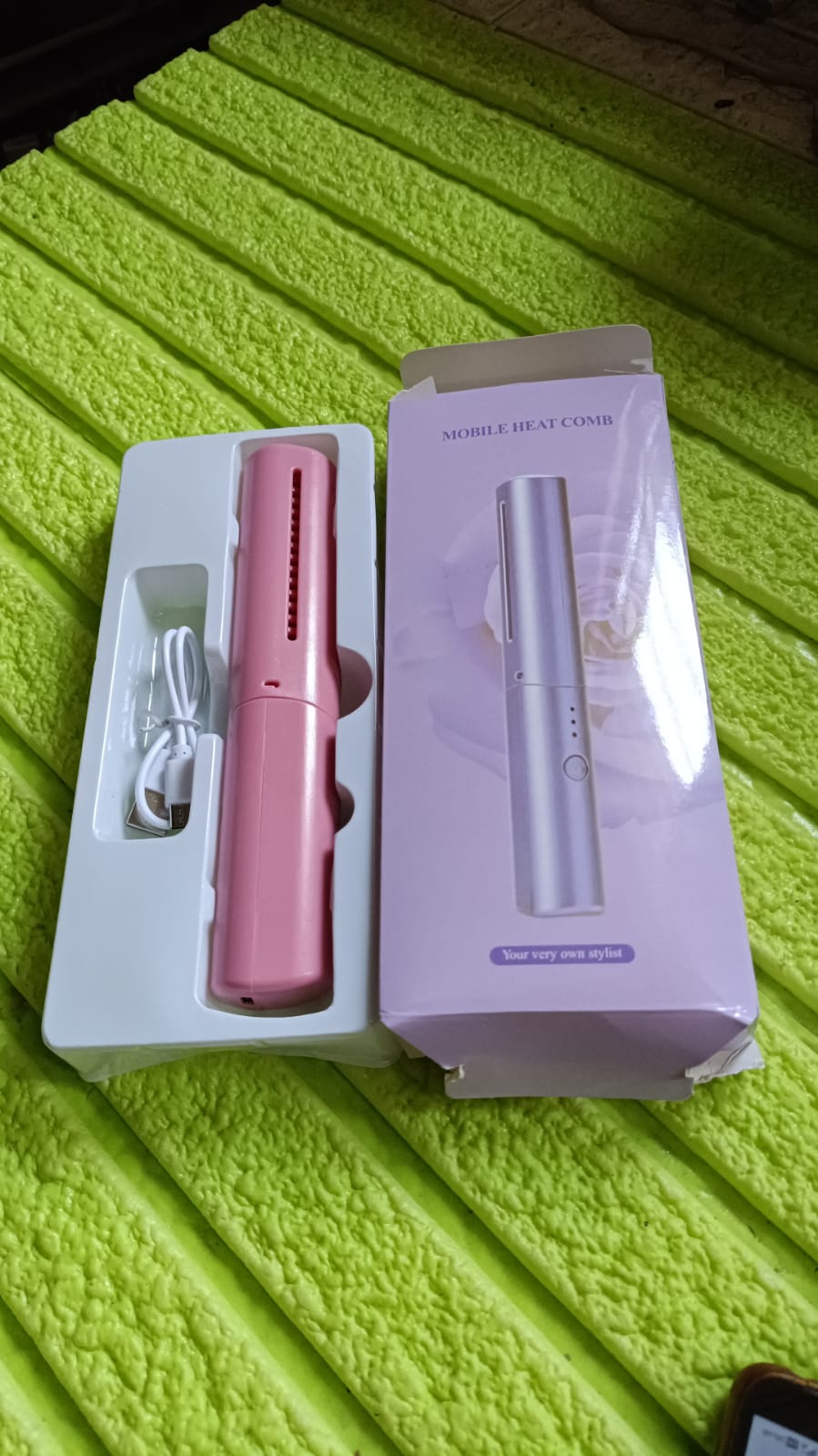 Rechargeable Mini Hair Straightener, Travel Portable USB Charging Cordless Hair Straightener Bursh,