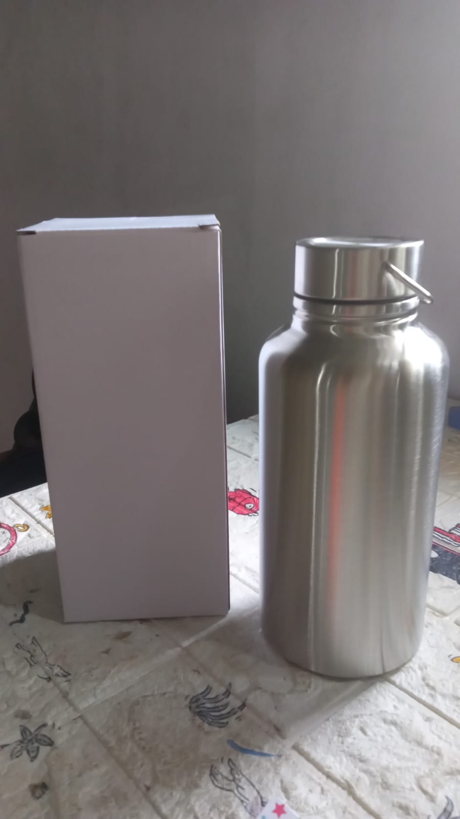 Stainless Steel Water Bottle with Handle (Large): Leak Proof, Hot & Cold, Gym